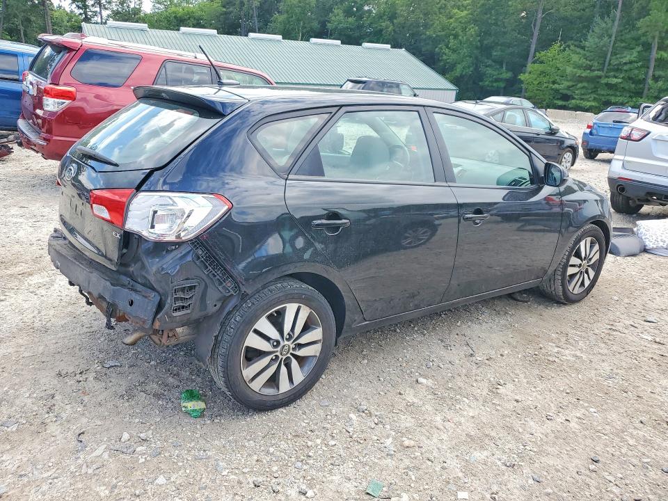 Photo 3 from auction – 2013 KIA FORTE5 with VIN KNAFU5A28D5726576