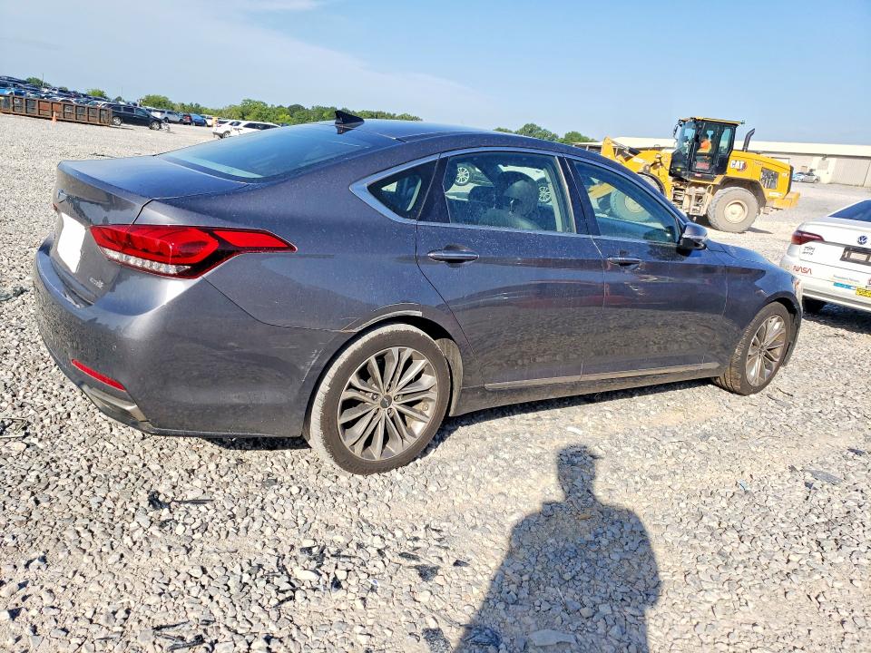 Photo 3 from auction – 2016 HYUNDAI GENESIS with VIN KMHGN4JEXGU118668