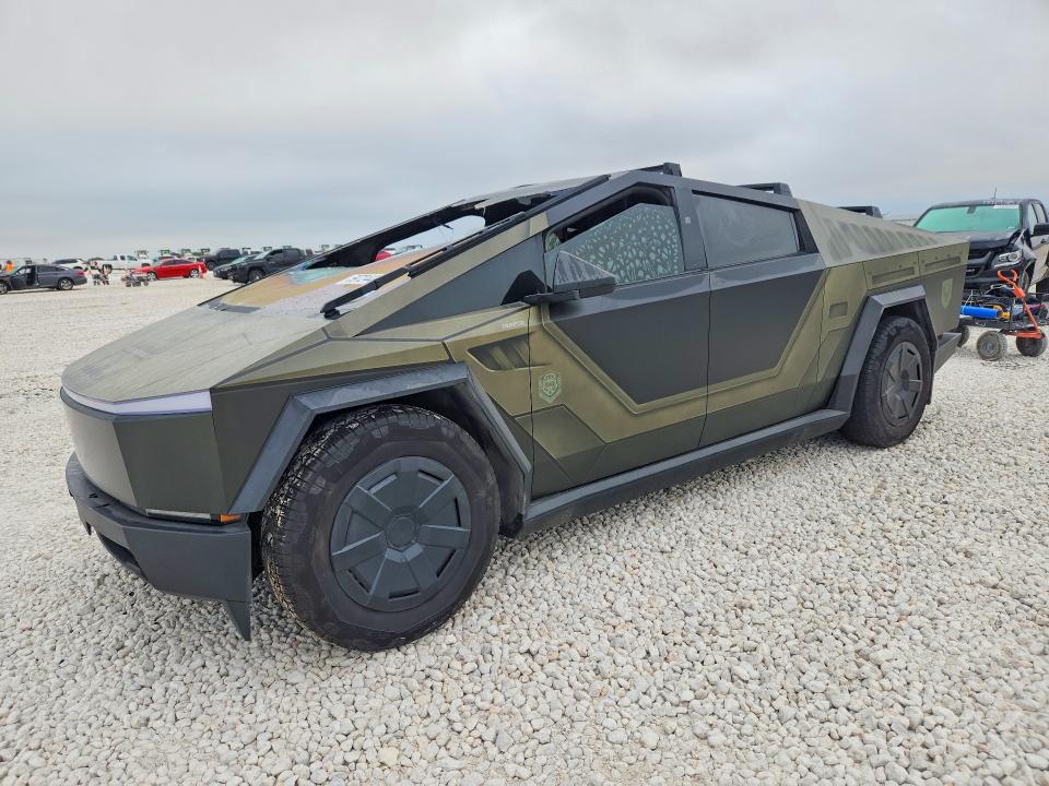 TESLA CYBERTRUCK 2024 with VIN 7G2CEHED5RA012677 - Photo from auction
