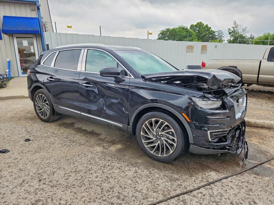 Photo 4 from auction – 2020 LINCOLN NAUTILUS with VIN 2LMPJ8KP2LBL06477