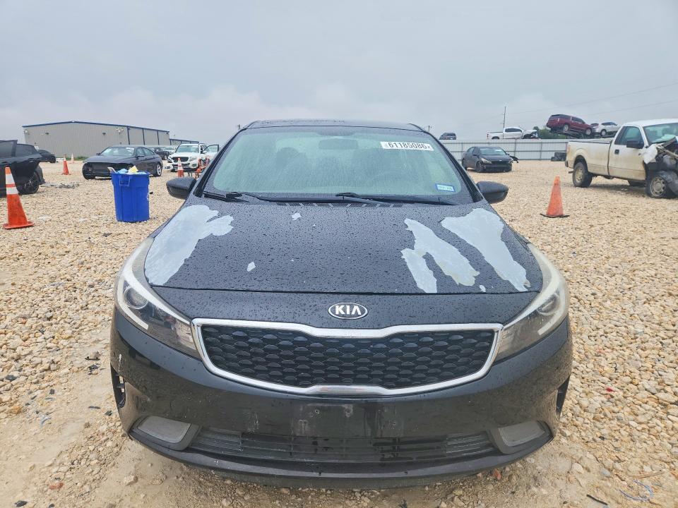 Photo 5 from auction – 2018 KIA FORTE with VIN 3KPFK4A7XJE196092