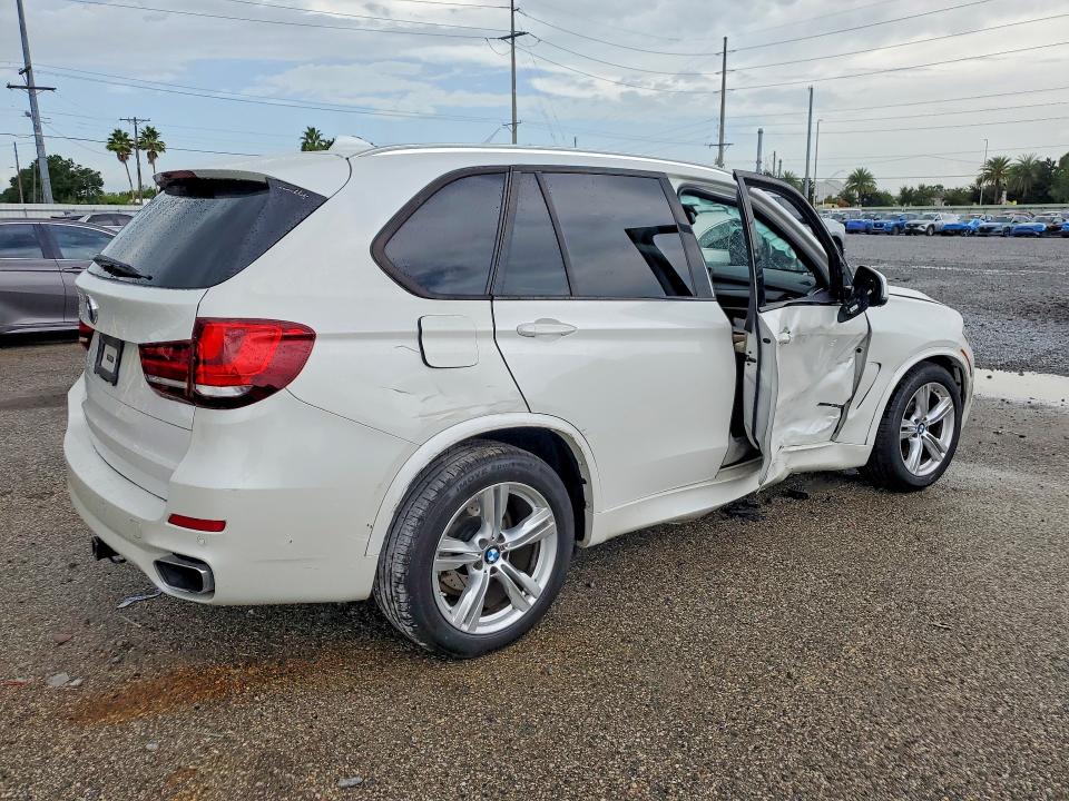 Zdjęcie 3 z aukcji – 2017 BMW X5 z VIN 5UXKR0C35H0X78857