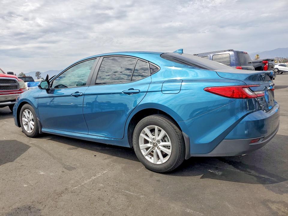 Photo 2 from auction – 2025 TOYOTA CAMRY with VIN 4T1DAACK8SU643608