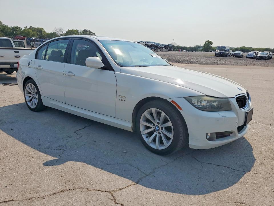 Photo 4 from auction – 2011 BMW 328 with VIN WBAPK7C57BA821602
