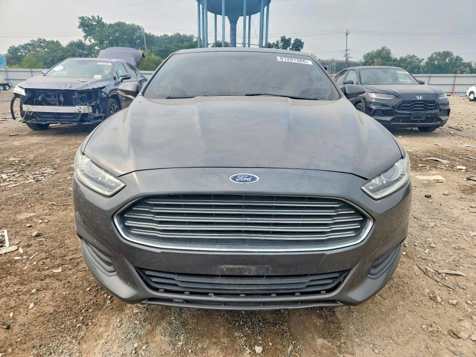 Photo 5 from auction – 2016 FORD FUSION with VIN 3FA6P0H74GR365305