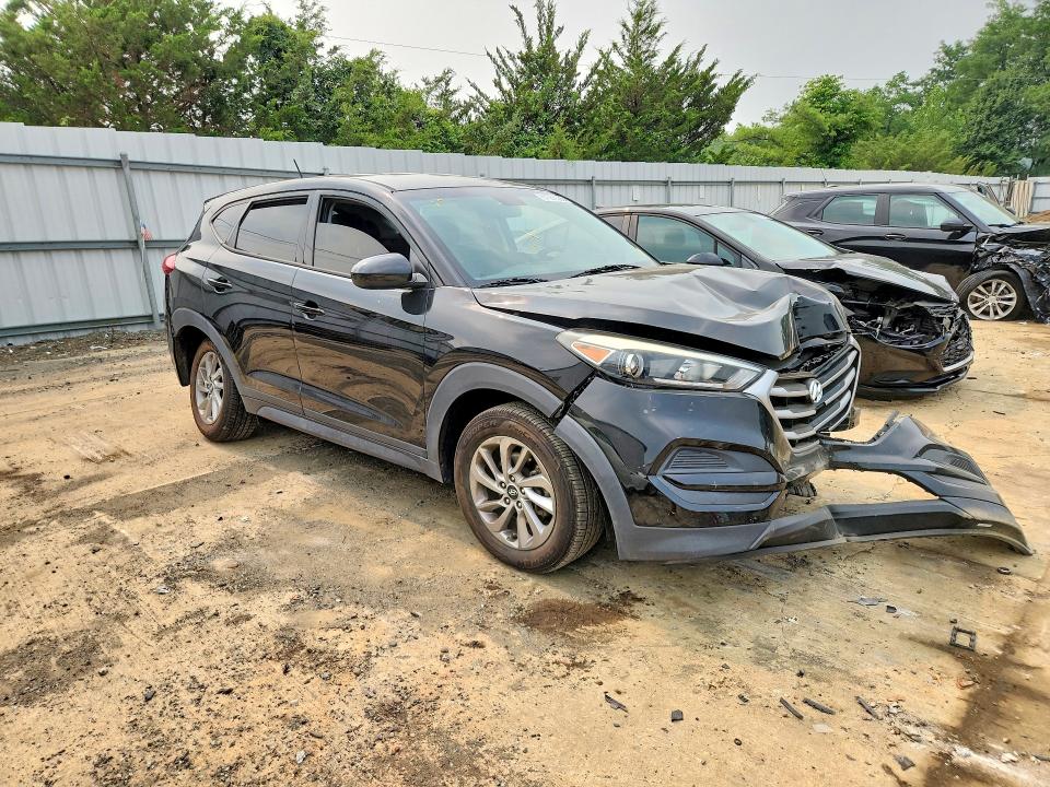 Photo 4 from auction – 2017 HYUNDAI TUCSON with VIN KM8J23A45HU570562