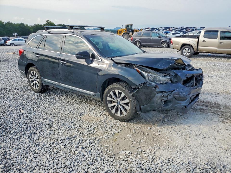 Photo 4 from auction – 2019 SUBARU OUTBACK with VIN 4S4BSATC0K3209573