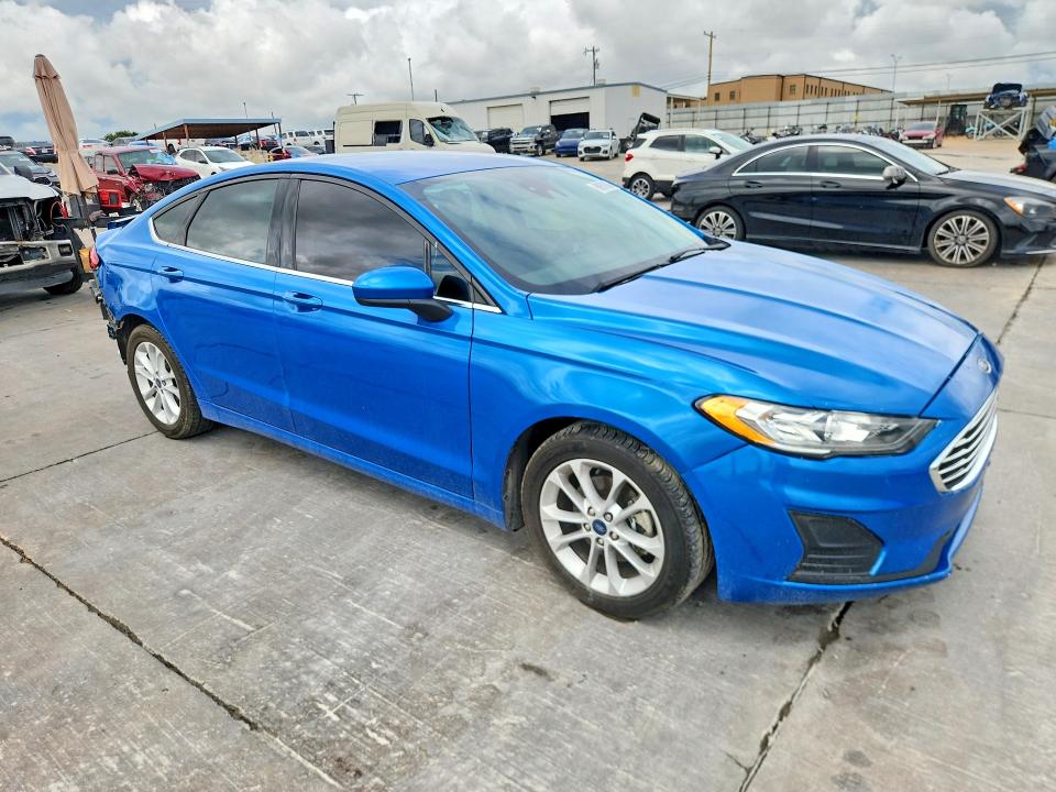 Photo 4 from auction – 2020 FORD FUSION with VIN 3FA6P0HD4LR110976