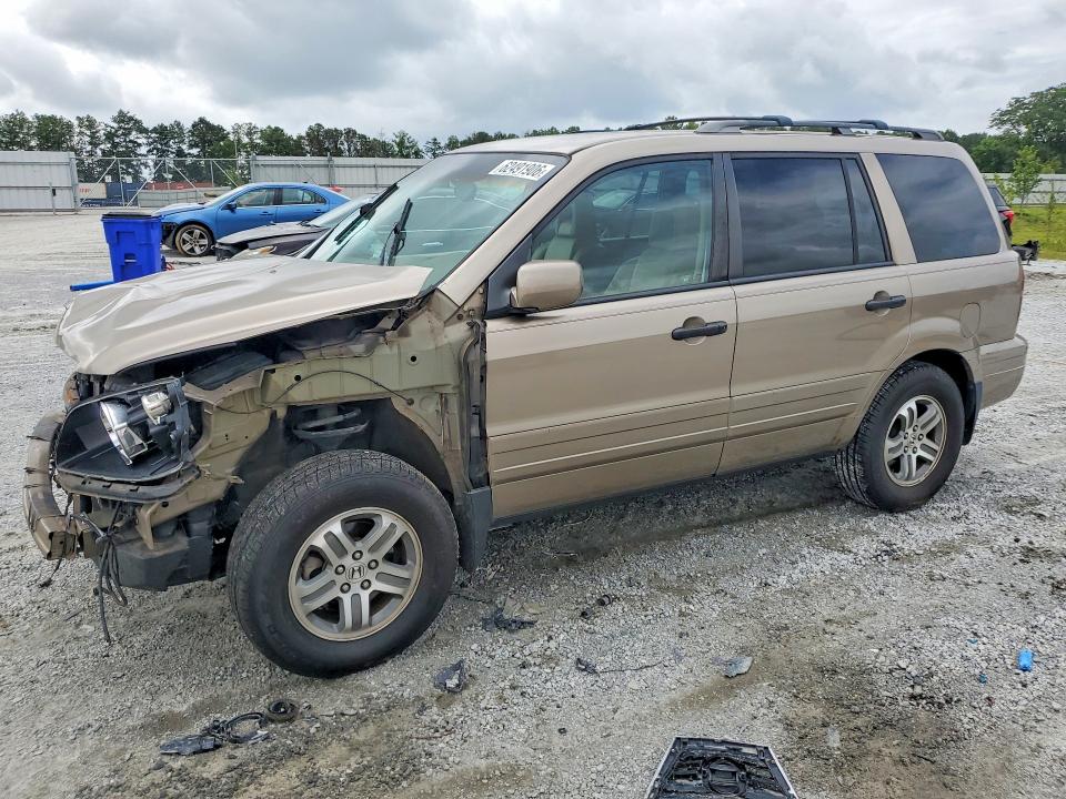 HONDA PILOT 2004 مع رقم تعريف المركبة 2HKYF18524H557122 - صورة من المزاد