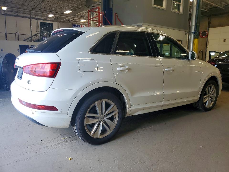 Photo 3 from auction – 2016 AUDI Q3 with VIN WA1EFCFS2GR020331