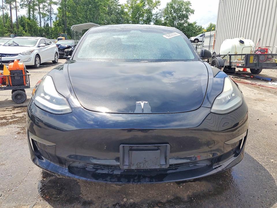 Photo 5 from auction – 2018 TESLA MODEL 3 with VIN 5YJ3E1EA5JF039014