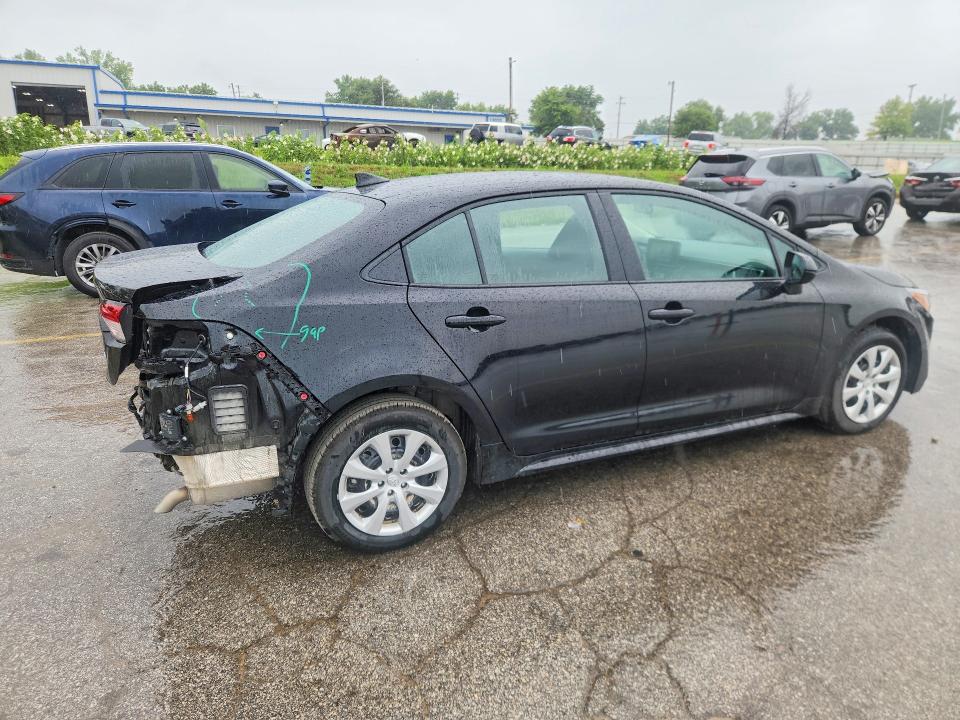 Фото 3 с аукциона – 2026 TOYOTA COROLLA с VIN 5YFB4MDE5TP442938