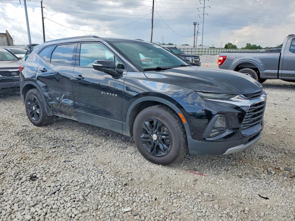 Photo 4 from auction – 2021 CHEVROLET BLAZER with VIN 3GNKBHRS1MS526827
