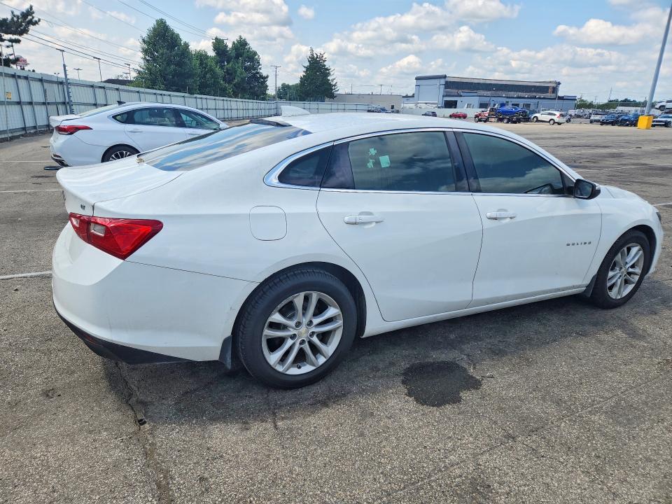 Photo 3 from auction – 2016 CHEVROLET MALIBU with VIN 1G1ZE5ST3GF340790