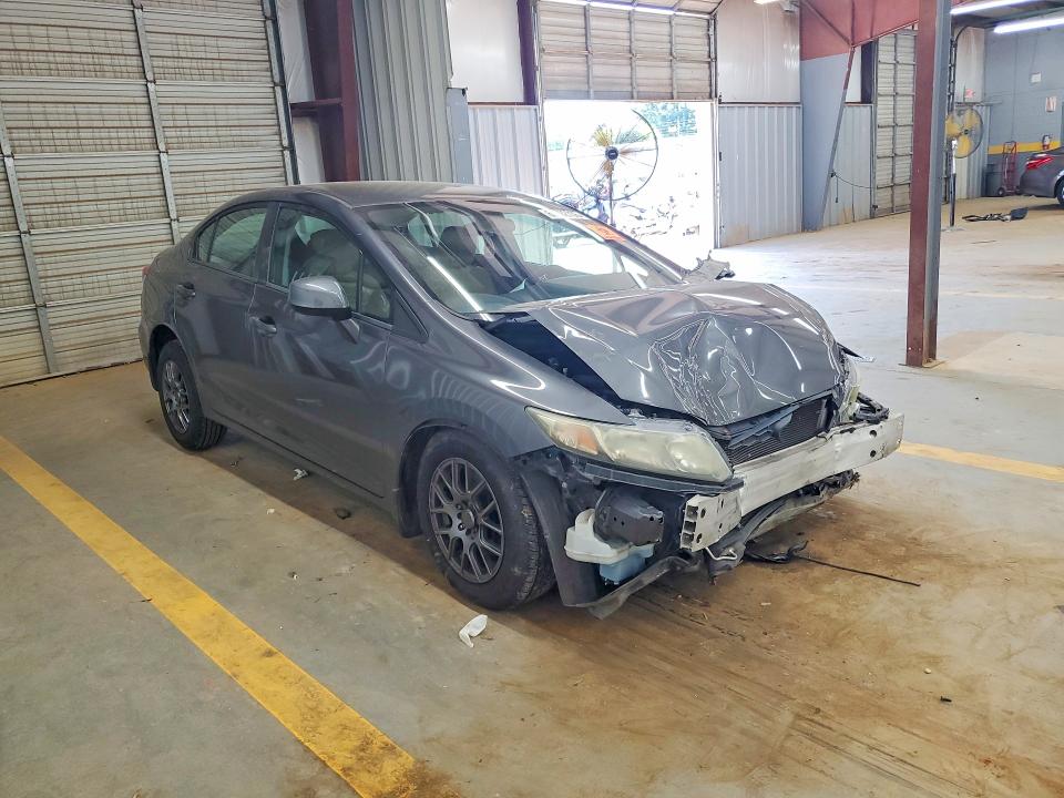 Photo 4 from auction – 2013 HONDA CIVIC with VIN 2HGFB2F53DH564103