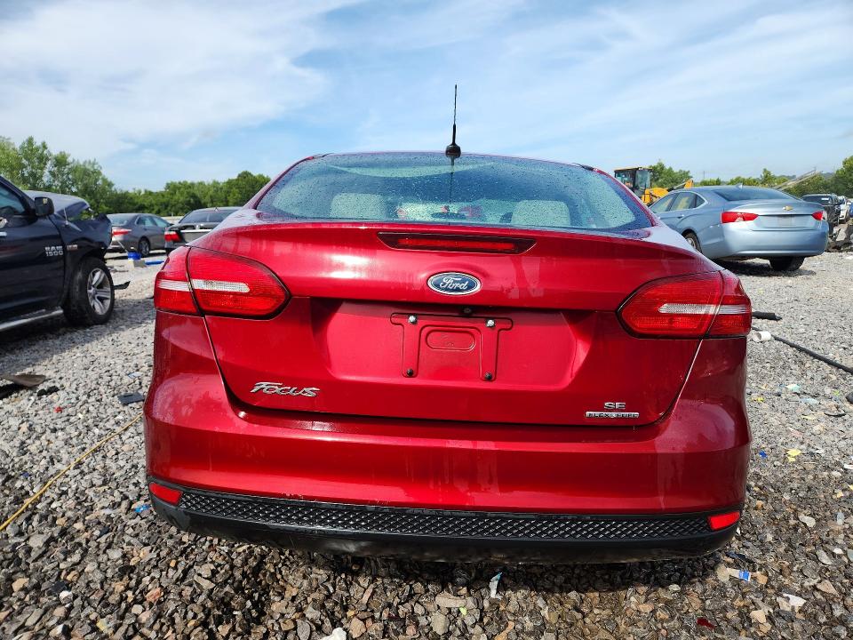 Photo 6 from auction – 2015 FORD FOCUS with VIN 1FADP3F22FL304368