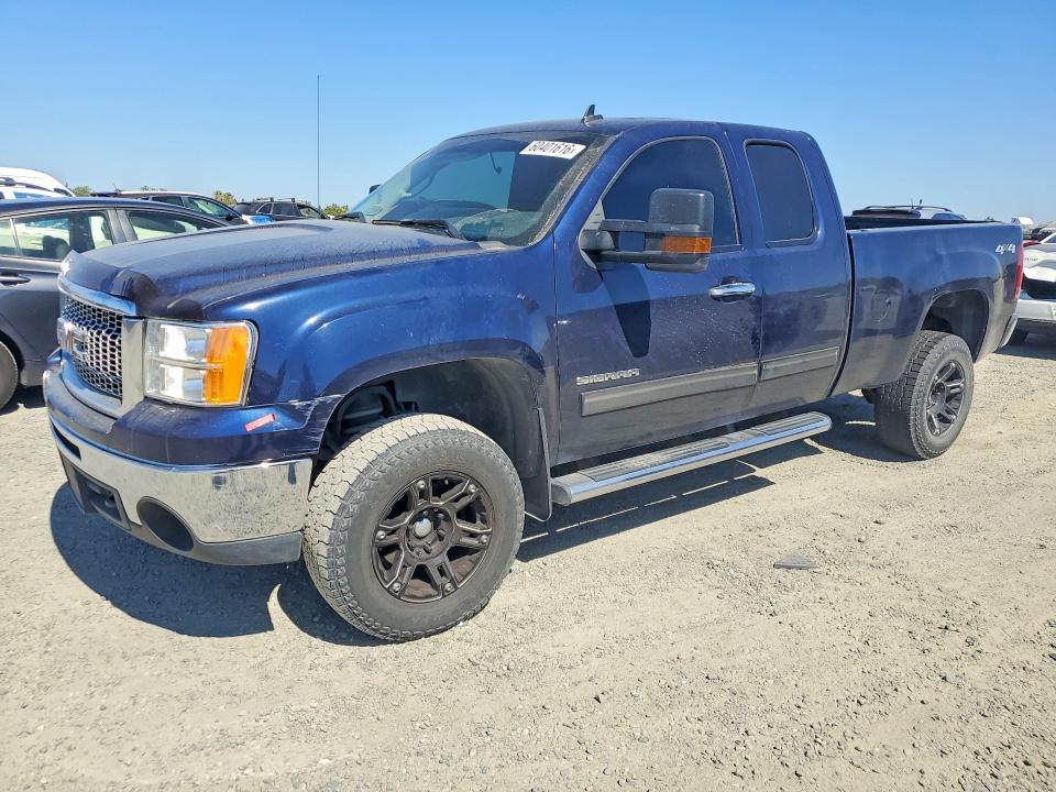 GMC SIERRA 2010 with VIN 1GTSKVE39AZ270957 - Photo from auction