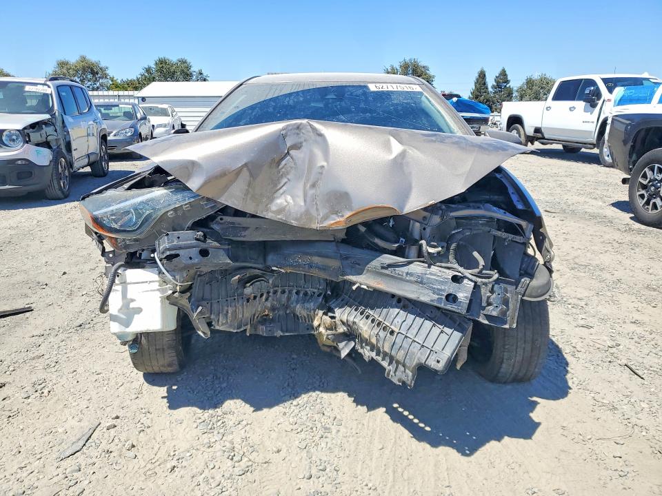 Photo 5 from auction – 2018 TOYOTA COROLLA with VIN 2T1BURHE0JC055282