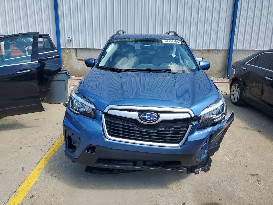 Photo 5 from auction – 2019 SUBARU FORESTER with VIN JF2SKAGC2KH497597