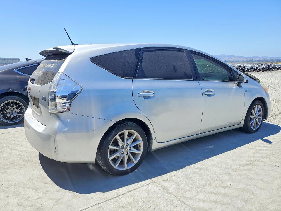 Photo 3 from auction – 2012 TOYOTA PRIUS V with VIN JTDZN3EU6C3122614