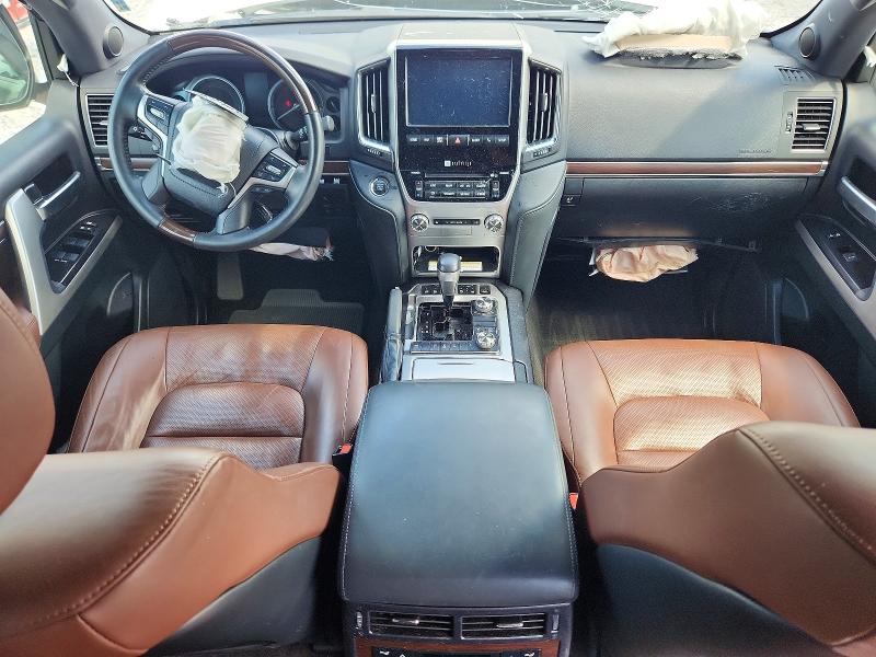 Photo 8 from auction – 2021 TOYOTA LAND CRUISER with VIN JTMCY7AJXM4097180