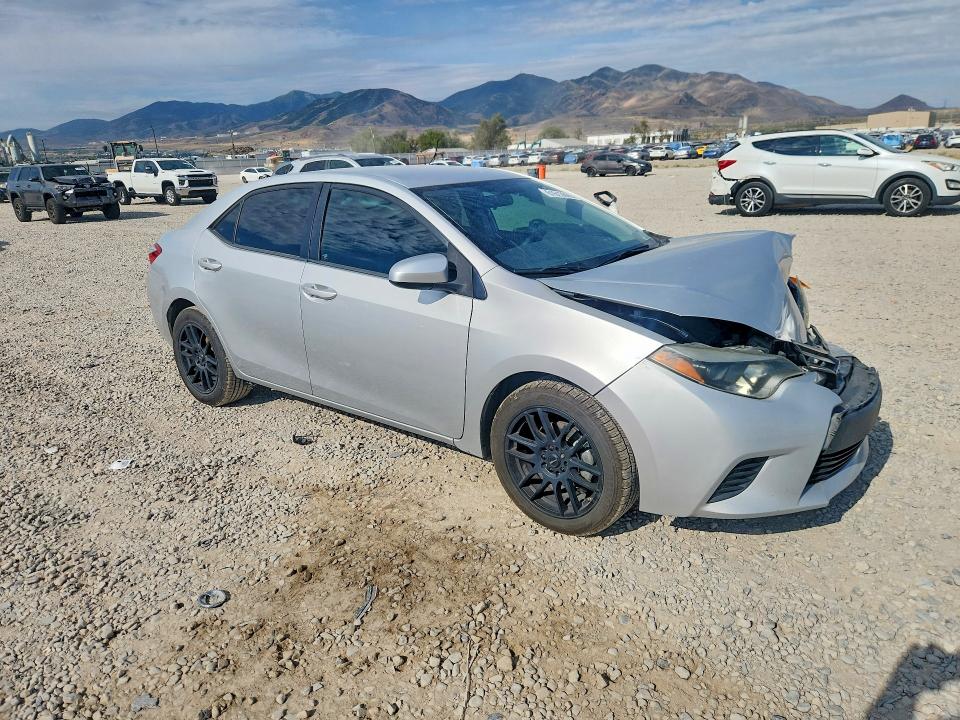 Photo 4 from auction – 2016 TOYOTA COROLLA with VIN 2T1BURHEXGC708791