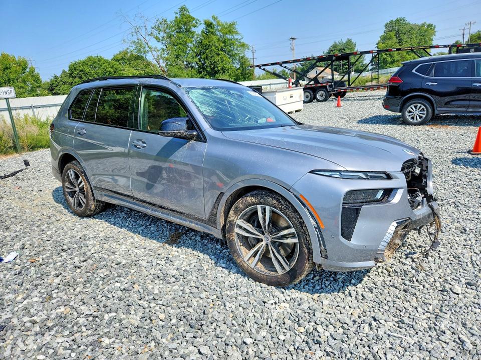 Photo 4 from auction – 2023 BMW X7 with VIN 5UX33EM05P9N64033