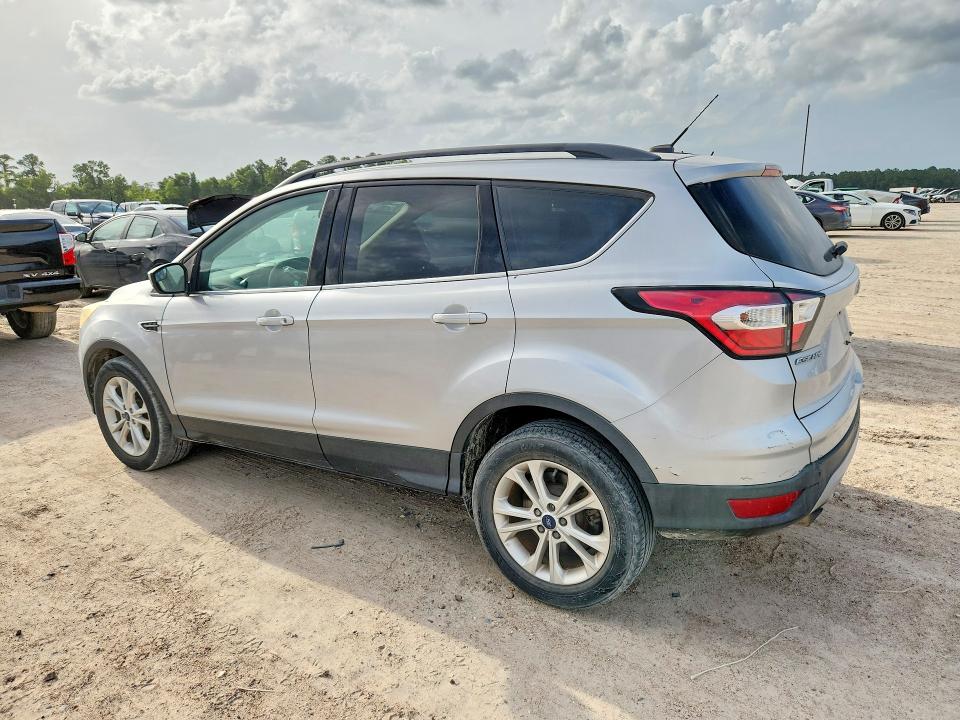 Photo 2 from auction – 2018 FORD ESCAPE with VIN 1FMCU0GD2JUB29289