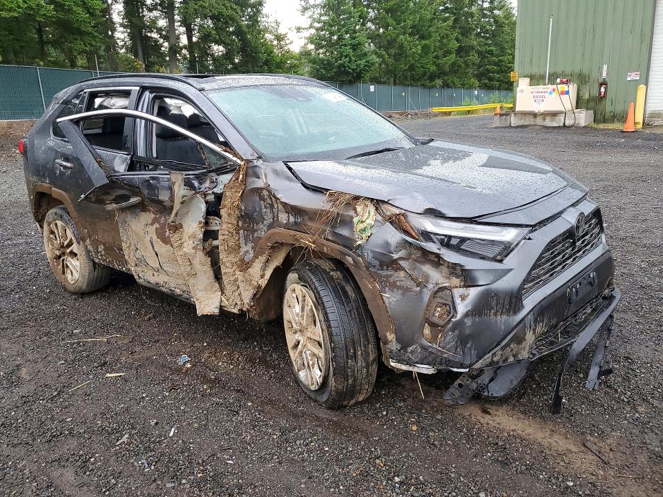 Photo 4 from auction – 2024 TOYOTA RAV4 with VIN 2T3N1RFV0RC451563