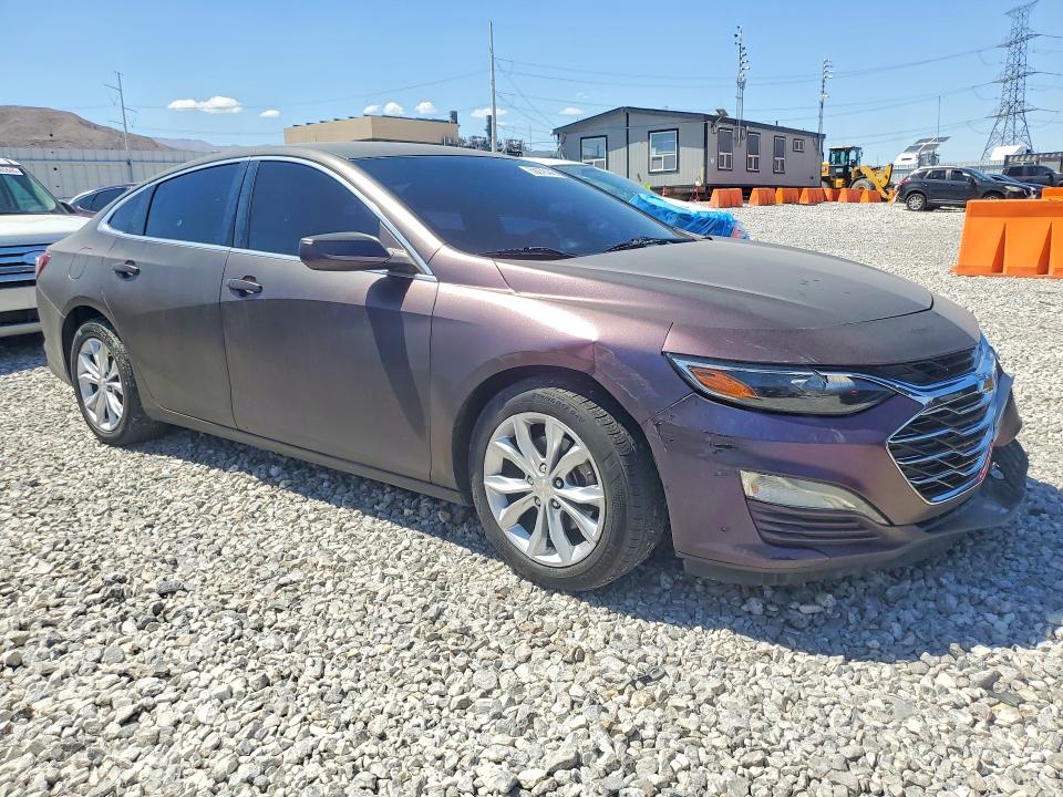Photo 4 from auction – 2020 CHEVROLET MALIBU with VIN 1G1ZD5ST6LF069737
