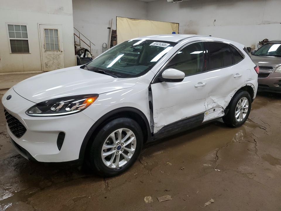 FORD ESCAPE 2020 with VIN 1FMCU9G69LUB65182 - Photo from auction