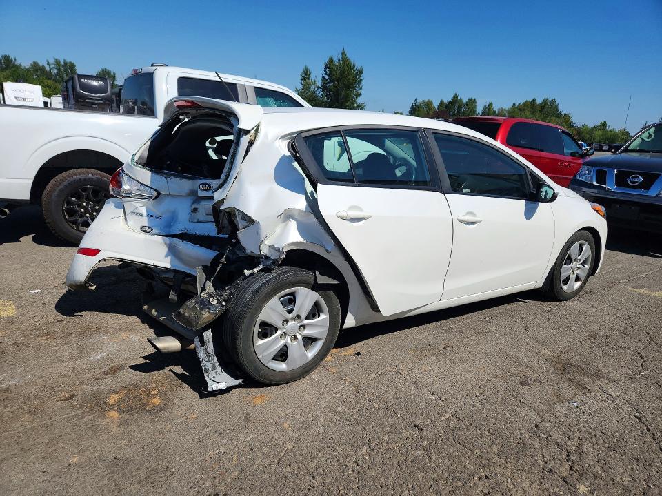 Photo 3 from auction – 2016 KIA FORTE with VIN KNAFK5A84G5589540