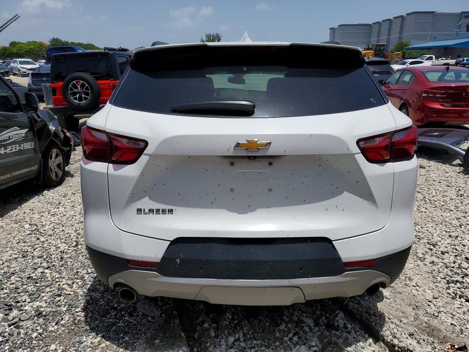 Photo 6 from auction – 2021 CHEVROLET BLAZER with VIN 3GNKBDRS6MS510292