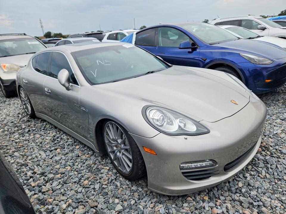 Photo 4 from auction – 2012 PORSCHE PANAMERA with VIN WP0AD2A78CL045531