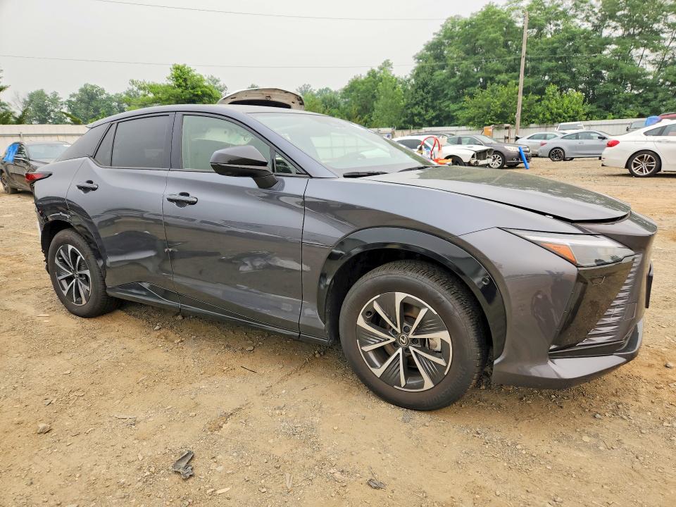 Photo 4 from auction – 2025 LEXUS RZ with VIN JTJAAAAB7SA030422