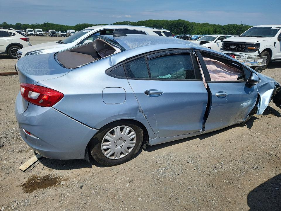 Photo 3 from auction – 2017 CHEVROLET CRUZE with VIN 1G1BC5SM5H7144331