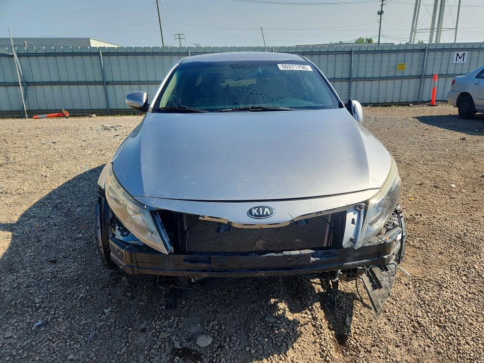 Zdjęcie 5 z aukcji – 2014 KIA OPTIMA z VIN 5XXGM4A75EG288402