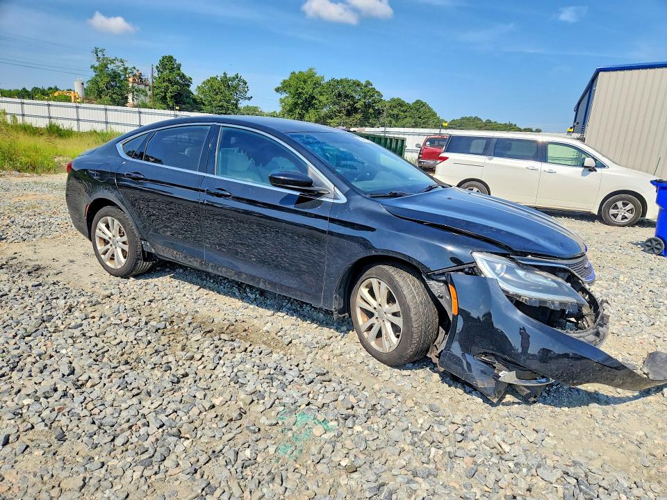 Photo 4 from auction – 2016 CHRYSLER 200 with VIN 1C3CCCAB4GN181272