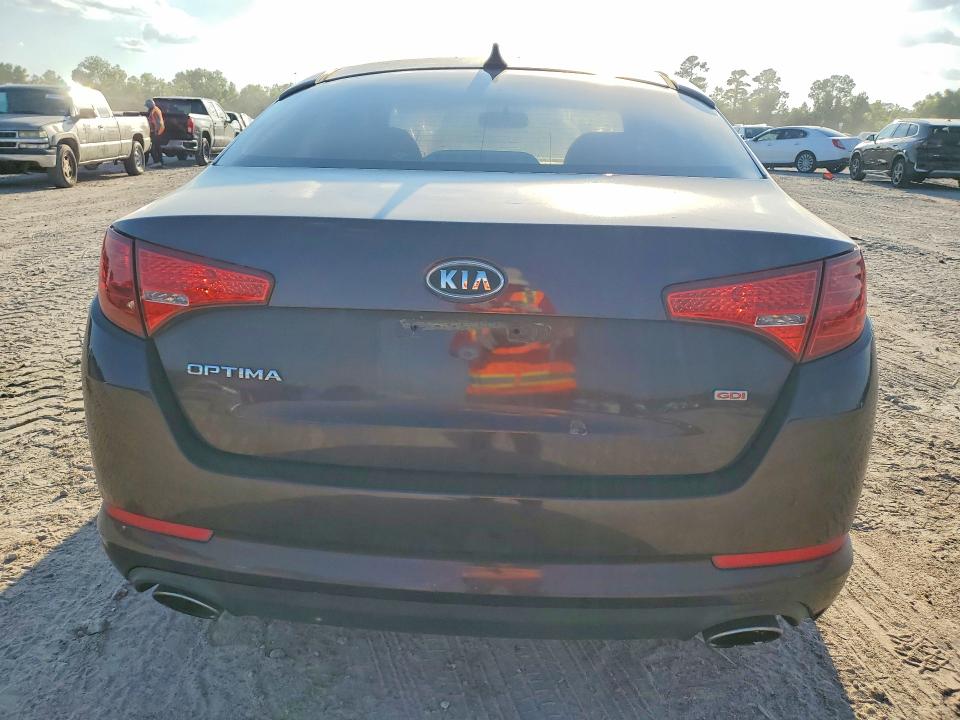 Photo 6 from auction – 2011 KIA OPTIMA with VIN KNAGM4A70B5122401