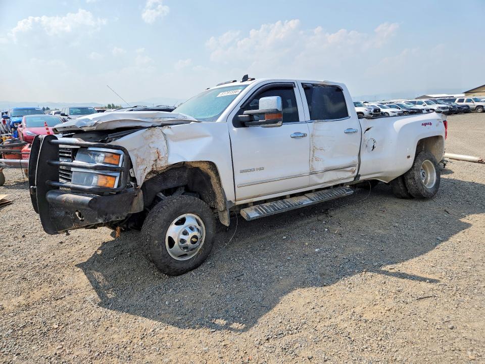 CHEVROLET SILVERADO 2019 with VIN 1GC4KXEY6KF107265 - Photo from auction