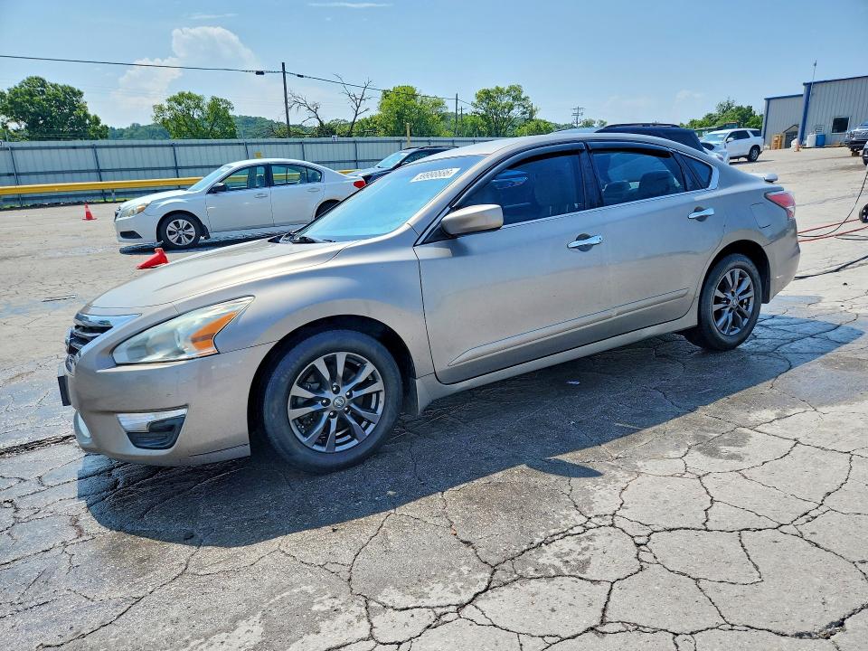 NISSAN ALTIMA 2015 with VIN 1N4AL3AP8FC593029 - Photo from auction
