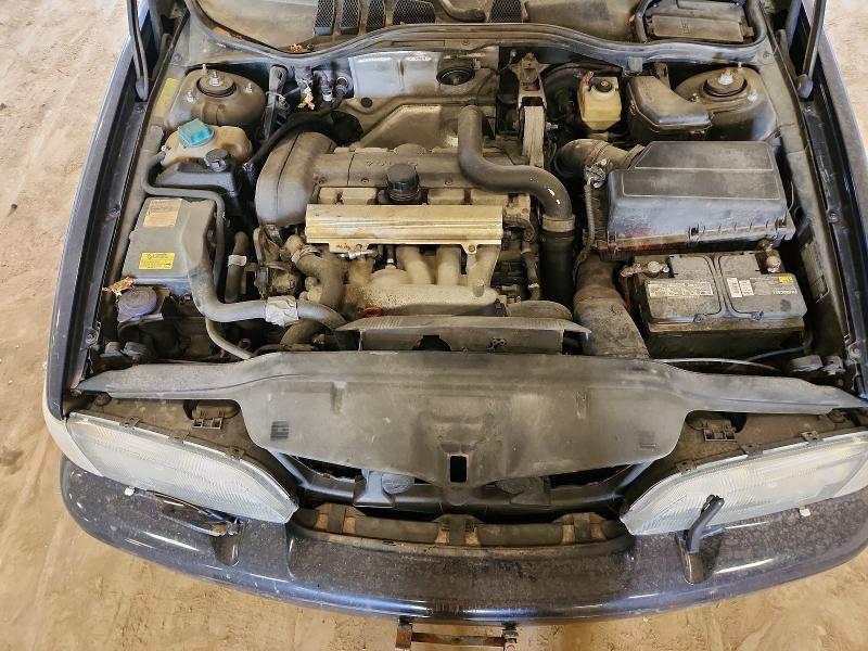 Photo 11 from auction – 1999 VOLVO V70 with VIN YV1LW56D2X2610154