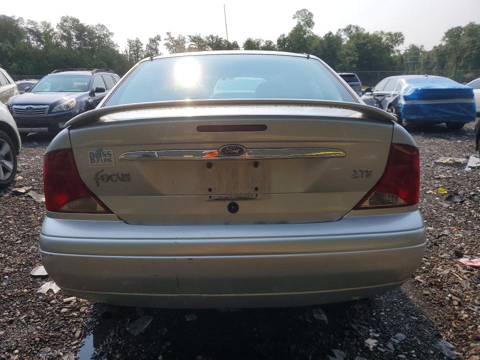 Photo 6 from auction – 2002 FORD FOCUS with VIN 1FAFP38382W152037