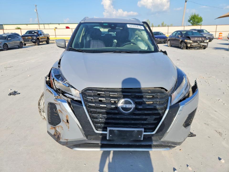 Photo 5 from auction – 2023 NISSAN KICKS with VIN 3N1CP5CV0PL470994