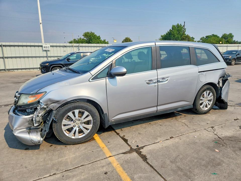 Photo 1 from auction – 2016 HONDA ODYSSEY with VIN 5FNRL5H33GB057489