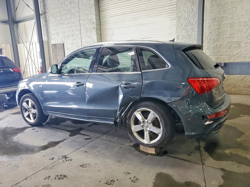 Photo 2 from auction – 2011 AUDI Q5 with VIN WA1DKAFP5BA109552