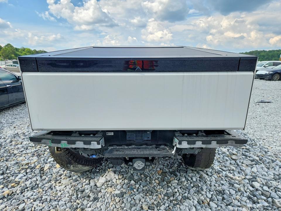 Photo 6 from auction – 2024 TESLA CYBERTRUCK with VIN 7G2CEHED5RA021539