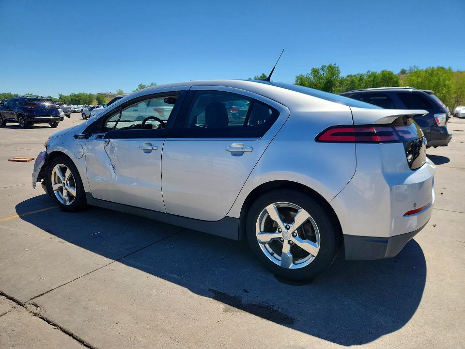Photo 2 from auction – 2012 CHEVROLET VOLT with VIN 1G1RD6E46CU104993