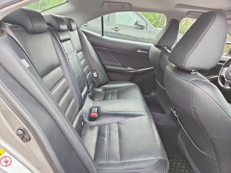 Photo 10 from auction – 2014 LEXUS IS with VIN JTHCF1D28E5009373