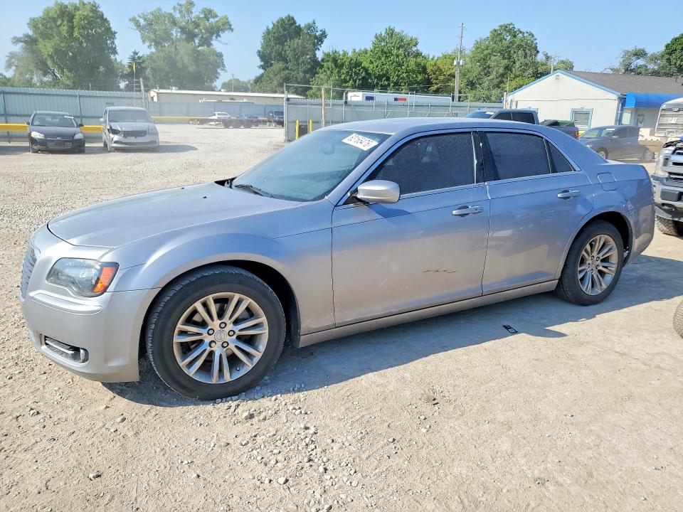 2014 CHRYSLER 300 - Търг №63165476
